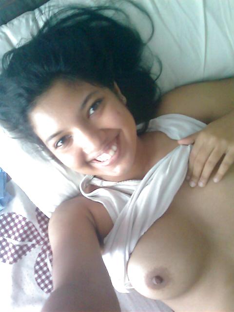 Indian Cute College Girl Taking Off Her Boobies For Selfie (3)